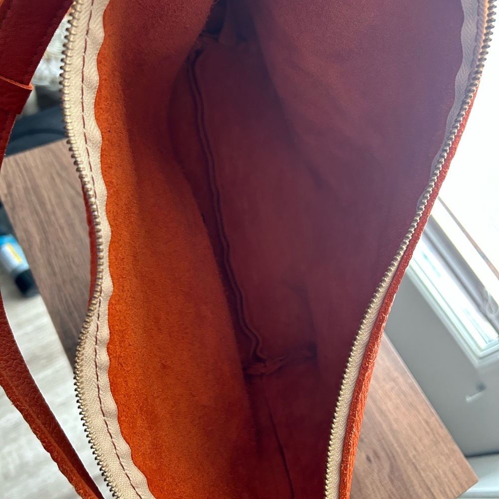 Portland Leather Goods Large Slouchy Bag In KOI - Picture 2 of 3